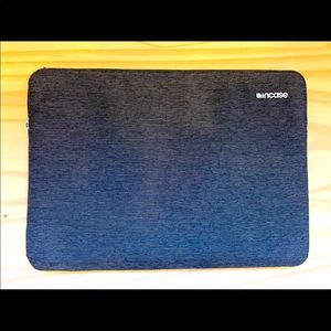 Incase 13inch slim laptop sleeve (Never use)